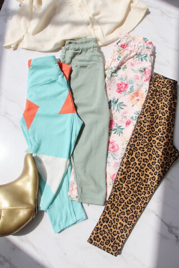 eye catching printed ankle leggings