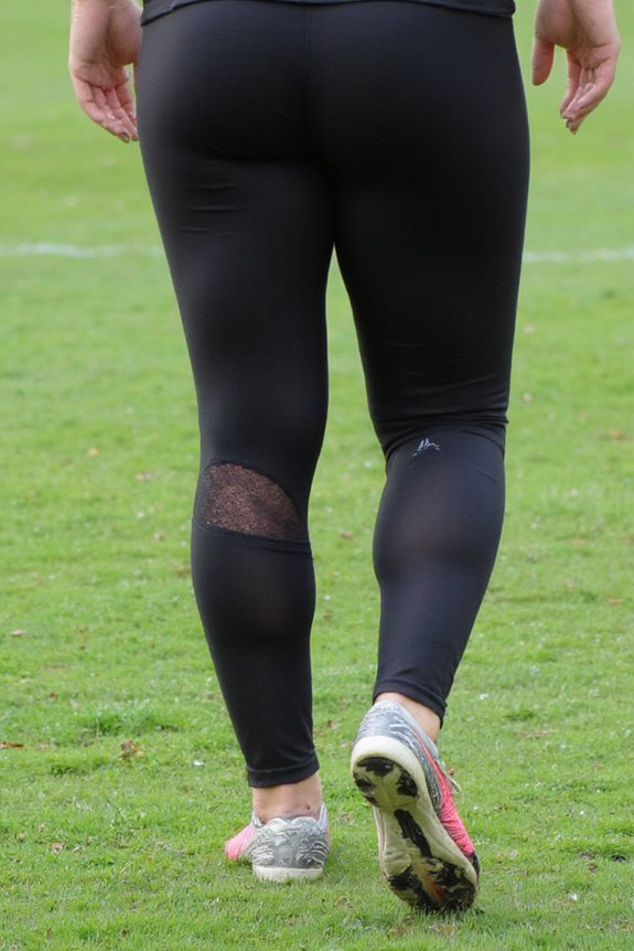 moisture wicking leggings for comfort